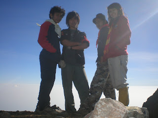 Di Puncak Gunung Slamet