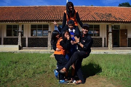 Games Bersama Pendamping Kelompok